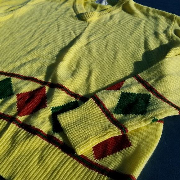 VTG Revere 60's 70's Acrylic Yellow V-Neck Sweater - Picture 5 of 7
